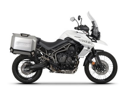 Kompletní sada bočních hliníkových kufrů SHAD 130.kitTERRAside-10 TERRA 36L/47L, včetně montážní sady SHAD TRIUMPH Tiger 800