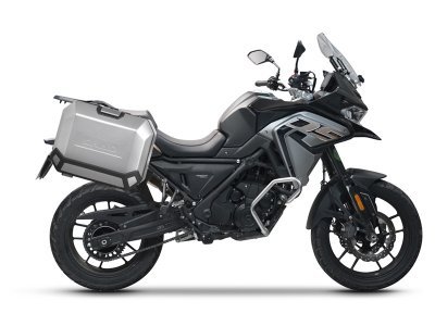 Kompletní sada bočních hliníkových kufrů SHAD 130.kitTERRAside-56 TERRA 47L/47L, včetně montážní sady SHAD Voge 650DS / 650DSX