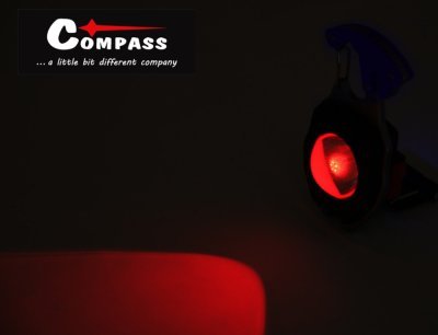 Svítilna COB 740lm se zapalovačem a řezačem pásů Compass 08327