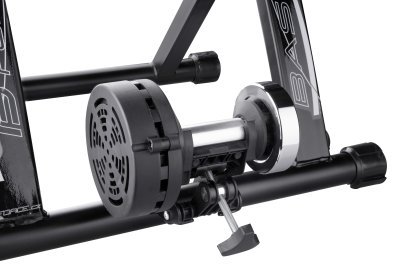 Trenažér FORCE BASIC MAGNETIC 400watt Fe, černý