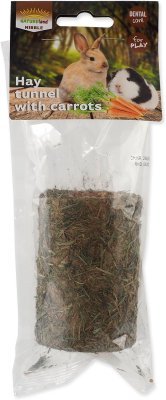 Pochoutka Nature Land Nibble válec ze sena plněný mrkví 125g