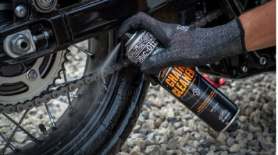 MUC-OFF biologicky odbouratelný čistič řetězu 650 – 400 ml