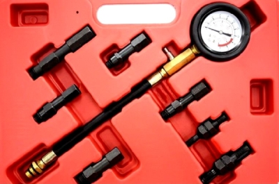 QUATROS Kompresiometr pro zážehové / benzinové motory QS30184