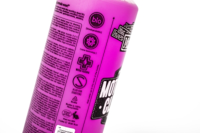 MUC-OFF Nano Tech Motorcycle Cleaner 1 l s rozprašovačem