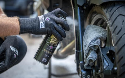 MUC-OFF silikonový lesk na motocykly 626 – 500 ml