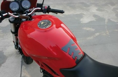 MOTO Dekor víčka nádrže, DUCATI