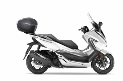 Vrchní kufr na motorku SHAD SH47 D0B47206 černá/červená