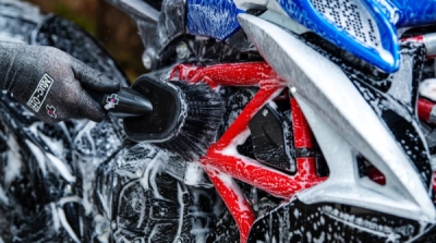 MUC-OFF měkký čisticí kartáč 370