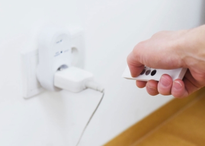 Ovladač, 3+1, 3 jednotlivé/skupinové kanály, 1 společný kanál, dosah 30m EXTOL LIGHT