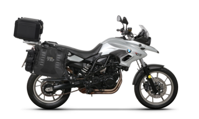 Kompletní sada sedlových brašen SHAD 130.kitTR40big55-20B TERRA TR40 a černého hliníkového 55L topcase, včetně montážní sady SHAD BMW F 650 GS/ F 700 GS/ F 800