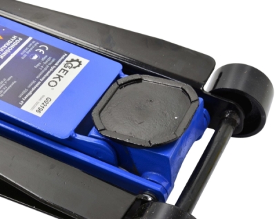 Pojízdný hydraulický zvedák 4t, nízkoprofilový, 95 - 550 mm, dvojitá pumpa - GEKO PREMIUM GEKO G02196