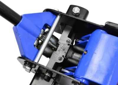 Pojízdný hydraulický zvedák 4t, nízkoprofilový, 95 - 550 mm, dvojitá pumpa - GEKO PREMIUM GEKO G02196