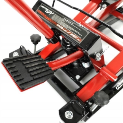 Hydraulický zvedák na motorku, čtyřkolku, 680kg MAR-POL M80109A