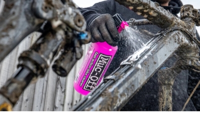 MUC-OFF koncentrovaný čistič na kolo 347 – 5 litrů