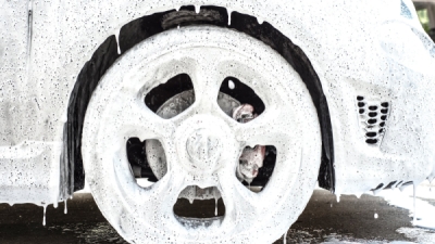 Pěnový předmycí přípravek MUC-OFF Snow Foam – 1 l