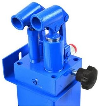 Hydraulická pumpa pro dílenské lisy 30t s manometrem GEKO G02004
