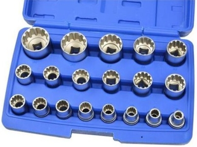 Nástrčné hlavice 8-32mm, sada 19ks, 12-hran v kufru GEKO G13546