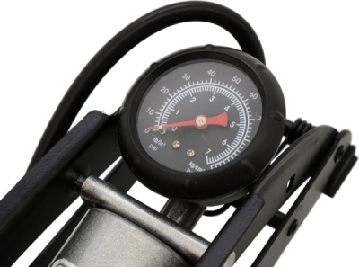 Compass hustilka nožní s manometrem jednopístová tüv/gs 1x120mm