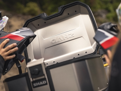 Kompletní sada sedlových brašen SHAD 130.kitTR40big55-57 TERRA TR40 a hliníkového 55L topcase, včetně montážní sady SHAD Benelli TRK 502 X 2022 -