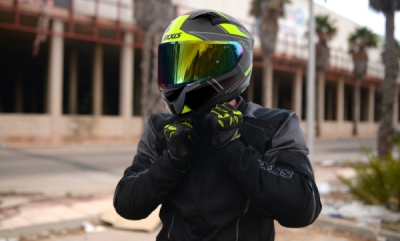 Integrální helma AXXIS 41048971355 GP RACER SV FIBER TECH matná fluo žlutá M