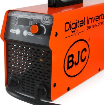 Digitální invertorová nabíječka baterií 12/24V 600A BJC
