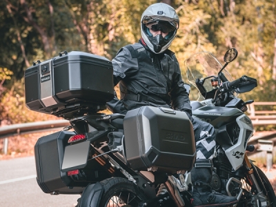 Vrchní hliníkový kufr na motorku SHAD Terra TR55 D0TR55100B BLACK EDITION
