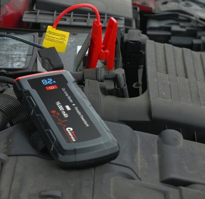 Compass powerbanka s funkcí SMART JUMP STARTER 16.000mAh 2000A