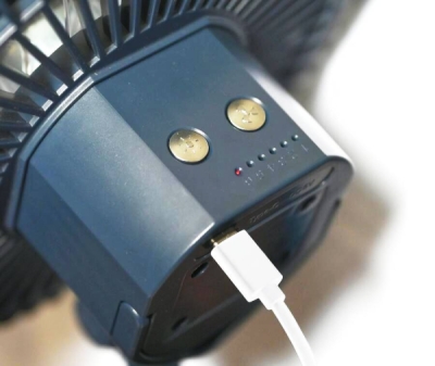 Compass ventilátor SILENT 210mm AKU nabíjecí 2000mAh s osvětlením klips