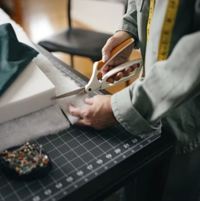 Fiskars pružinové nůžky na látky Easy Action 26 cm