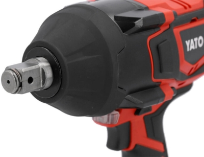 Rázový utahovák AKU 3/4" 18V 2000Nm Yato YT-828075