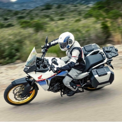 Boční kufry na motorku SHAD SH38X D0B38106 (rozšiřitelný koncept) karbonový