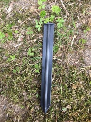 Plastový kotvící kolík k obrubě RIM-BORD TYP1 25cm/1ks BRADAS OBKT25/50TYP1