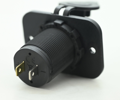 Compass zásuvka 2x USB 2,1A