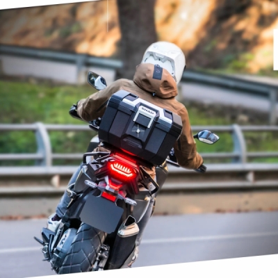 Vrchní kufr na motorku SHAD Terra TR41 D0TR41200 Hliník