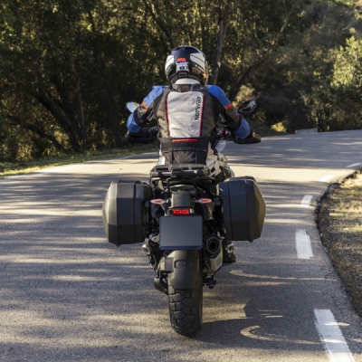 Boční kufry na motorku SHAD SH38X D0B38106 (rozšiřitelný koncept) karbonový