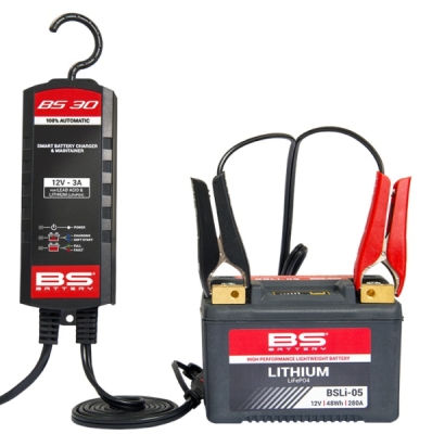 Nabíječka baterií BS-BATTERY 700566 SMART BS30 (suitable also for Lithium) 12V 3A (700.700566)
