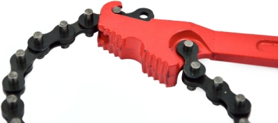Řetězový klíč na výměnu olejového filtru 9"(12/36) GEKO G02555