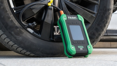 Multifunkční startovací booster & vzduchový kompresor FULBAT 750595 AIRBOOST 12V 1600A (700.750595)