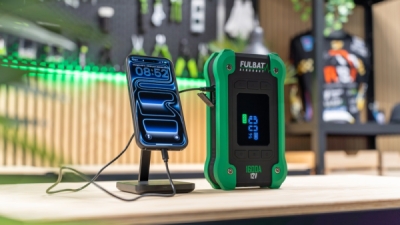 Multifunkční startovací booster & vzduchový kompresor FULBAT 750595 AIRBOOST 12V 1600A (700.750595)