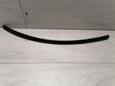 lišta těsnící Mercedes Benz, originální náhradní díl