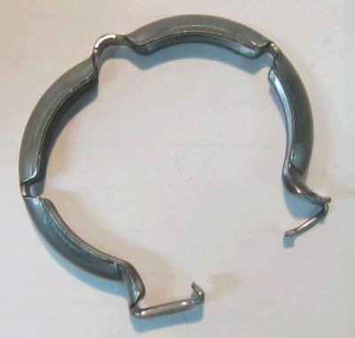 Spona EGR ventilu, originální díl Renault, Dacia 7703083504