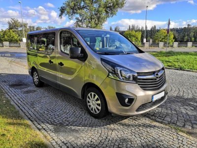 Opel Vivaro mikrobus - 9 míst - DLOUHODOBĚ NEDOSTUPNÉ