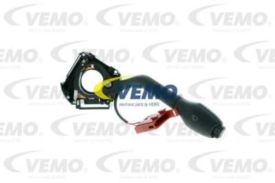 Stikla tīrītāja slēdzis VEMO V15-80-3222