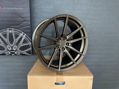 Arceo Monaco R19 8.5 9.5 ET33 ET40 5x114.3 GBZ