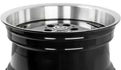 CARBONADO RETRO R17 8+9 ET35 5x112 66.6 BPL