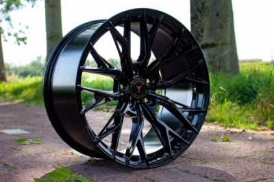 YANAR WHEELS DNZ-20 18X8 5X100 ET40 GLOSS BLACK (FLOW FORGED)