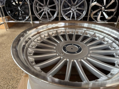 Fælge Racingline B1803 R18 8,5+10 ET20+ET15 5x120 74,1 SP