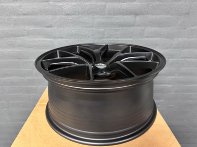 Racingline DQ0021 R19x8.5 ET33 5x114.3 73.1 MB