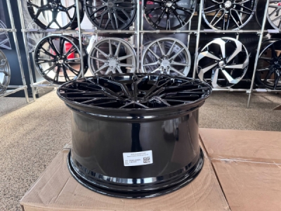 Arceo Roma 8,5+9,5 ET35+ET42 5x120 72.6 B