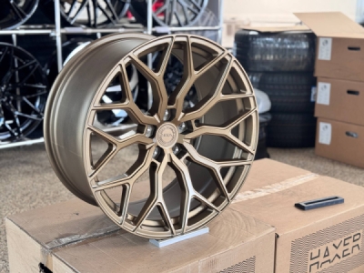 Yota YP1 R20 9+10 ET30+ET40 5x114.3 72.6 SBZ
